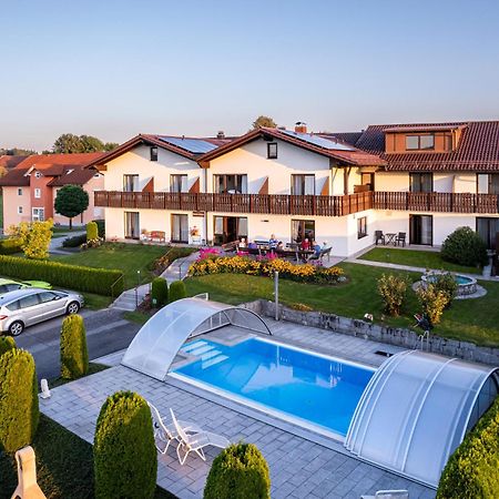 Pension Ambros Buchlberg Bagian luar foto