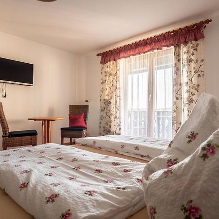 Pension Ambros Buchlberg Bagian luar foto