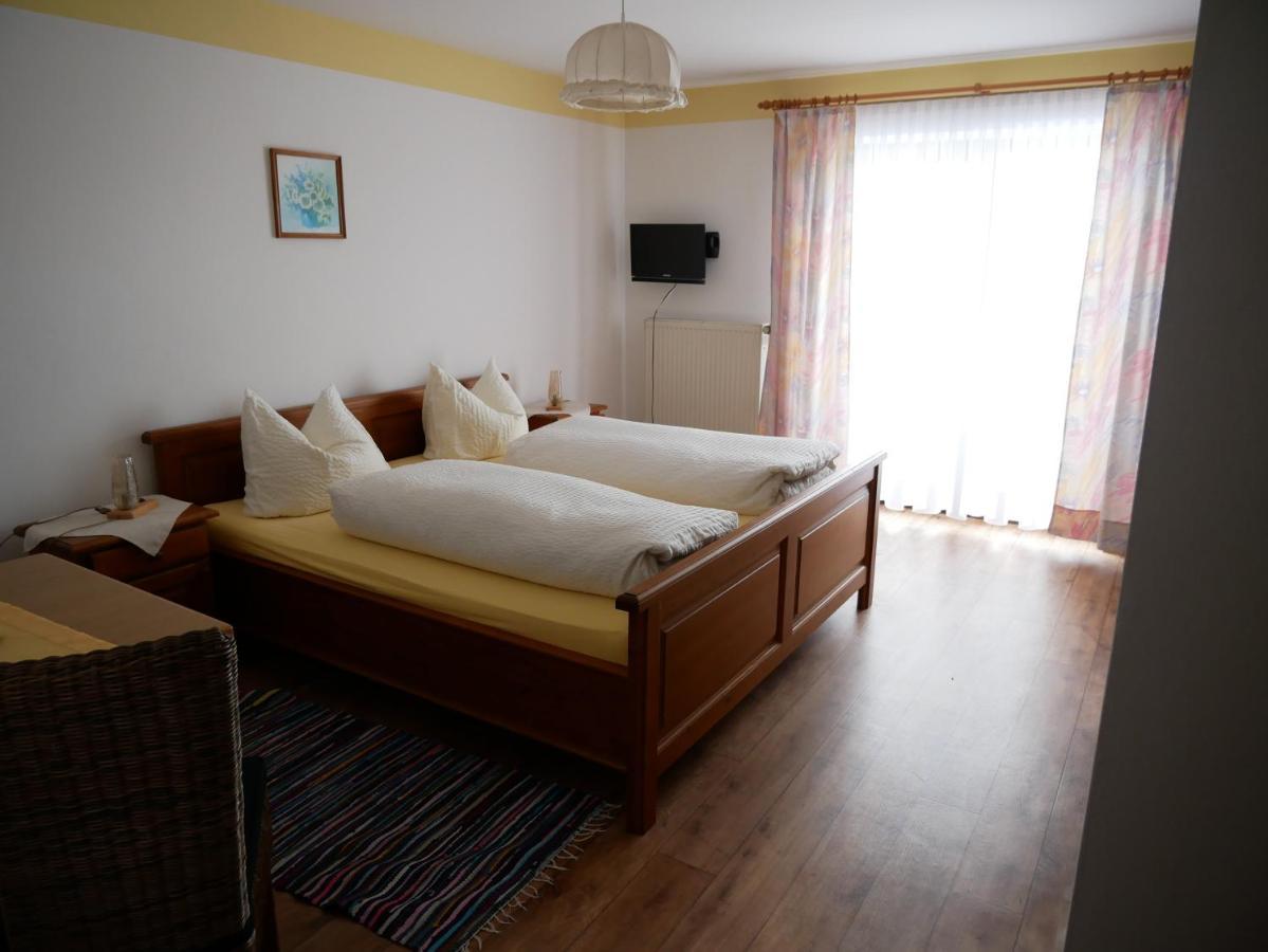 Pension Ambros Buchlberg Bagian luar foto