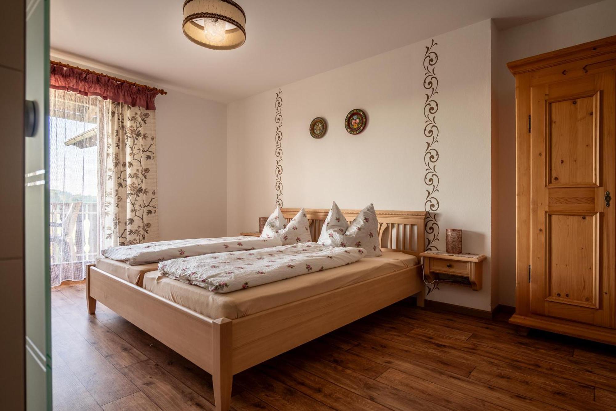 Pension Ambros Buchlberg Bagian luar foto